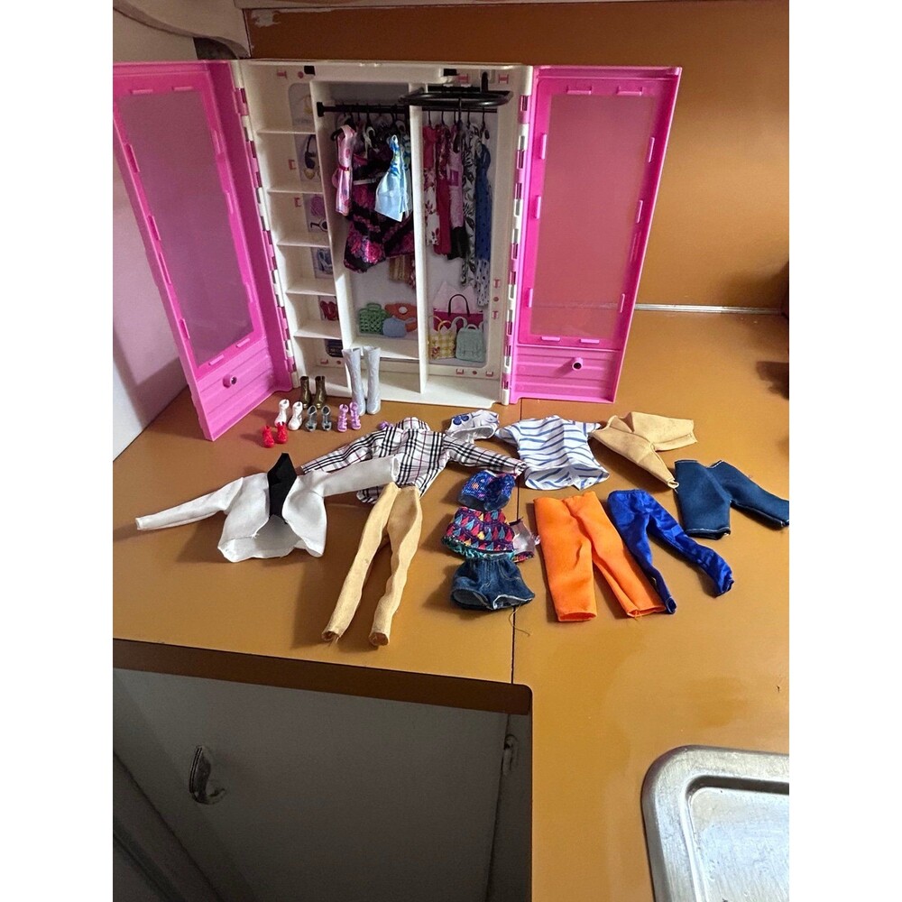 Barbie Lot- wardrobe, Jeep, PUPPY, luggage, and bags